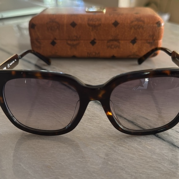MCM Brown Sunglasses with Logo Case - Picture 4 of 6